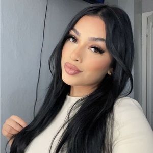 Meet your Posher, Natalia